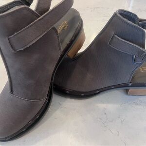 Chaco Gray Ankle Booties with Low Wood Heel and Metal Accents.